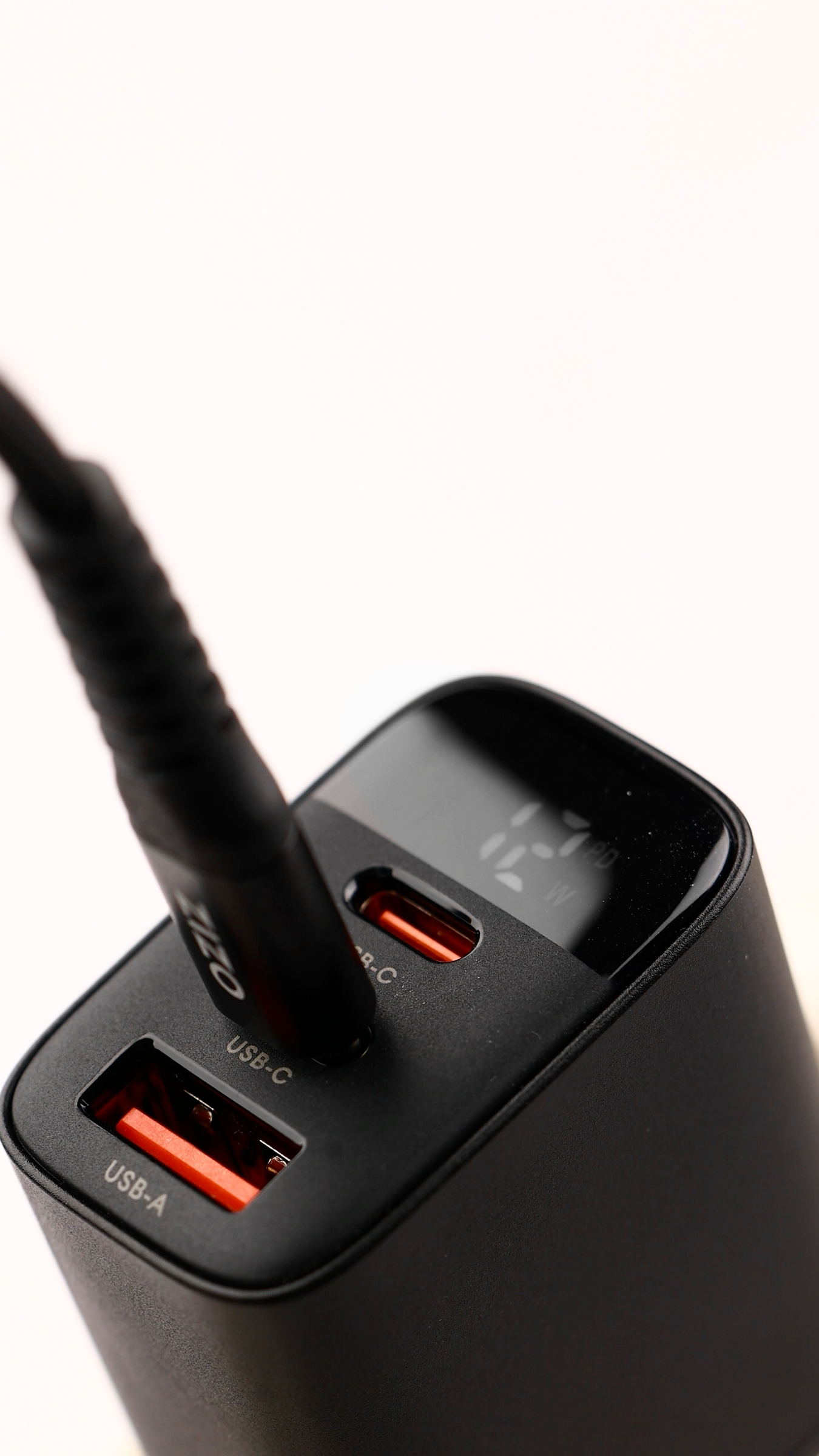 ZIZO PowerVault 5FT Braided Nylon USB-C Cable | ZIZO